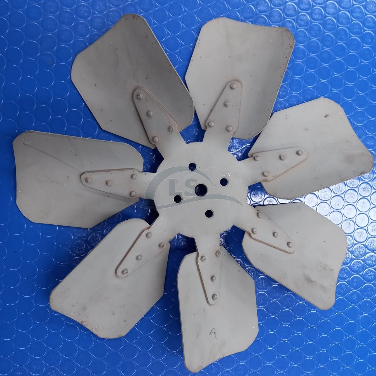 Hélice Ventoinha Radiador 7 Pás Trator Ford 5600 A 6630