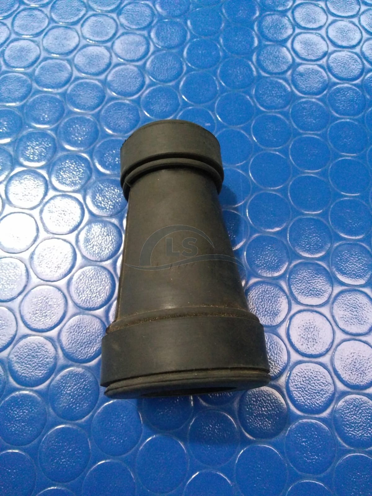 Mangueira ligação bomba simples – Tratores Valtra/Valmet 62 / 65 / 68 / 78 / 85 / 86 / 88