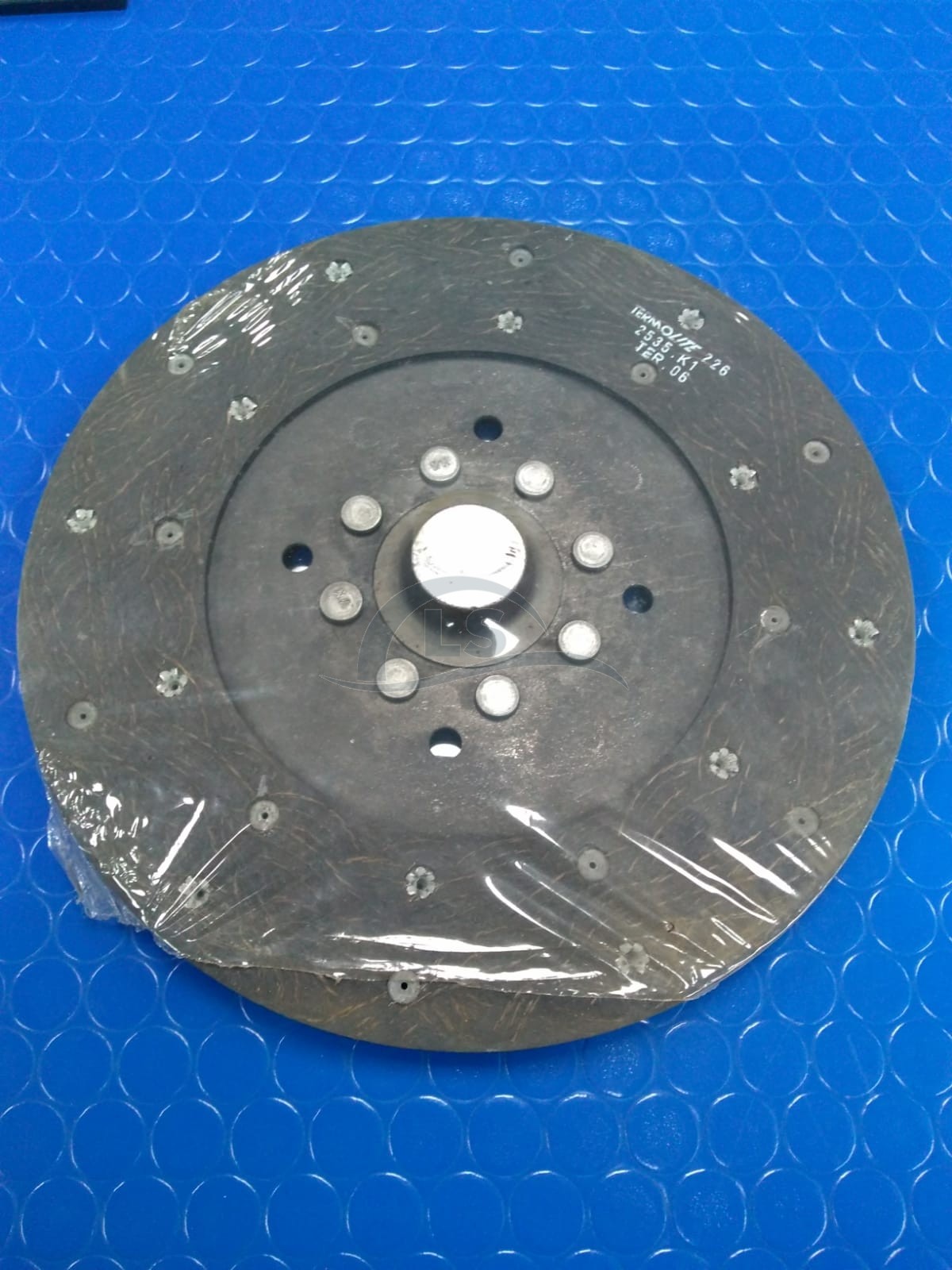 Disco de embreagem dupla interno recondicionado - Tratores Valtra/Valmet 65 / 75 / 77 / 88 / 68 / 78 / 85 / 88 / 685 / 785 / 700 / 800 / 900