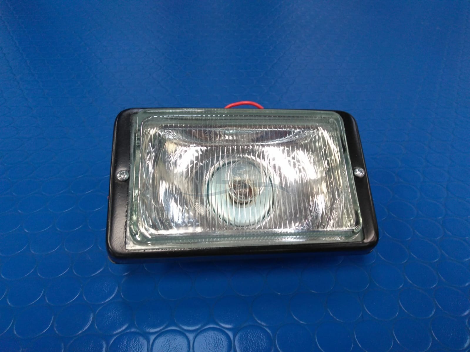 Farol dianteiro com lampada 